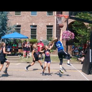 Meet your Posher, Josie